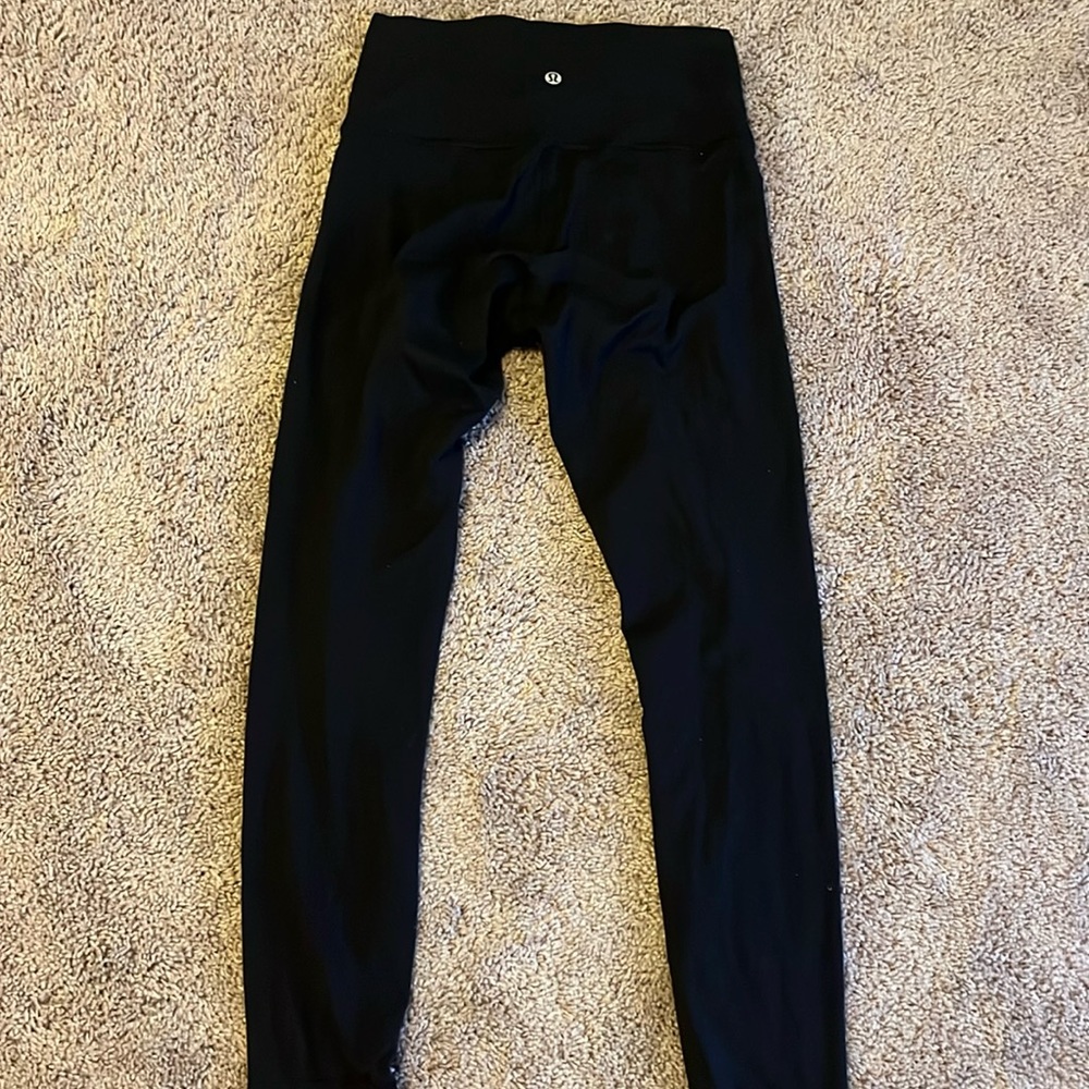 black lulu lemon leggings size 6